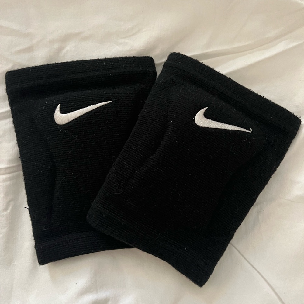 Nike volleyball knee pads black M/L